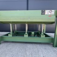 Prasa półkowa Italpresse S6F 1200x3000 16/26 zdjęcie 3
