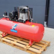 Kompresor tłokowy Fiac 500 L 1/26 zdjęcie 3